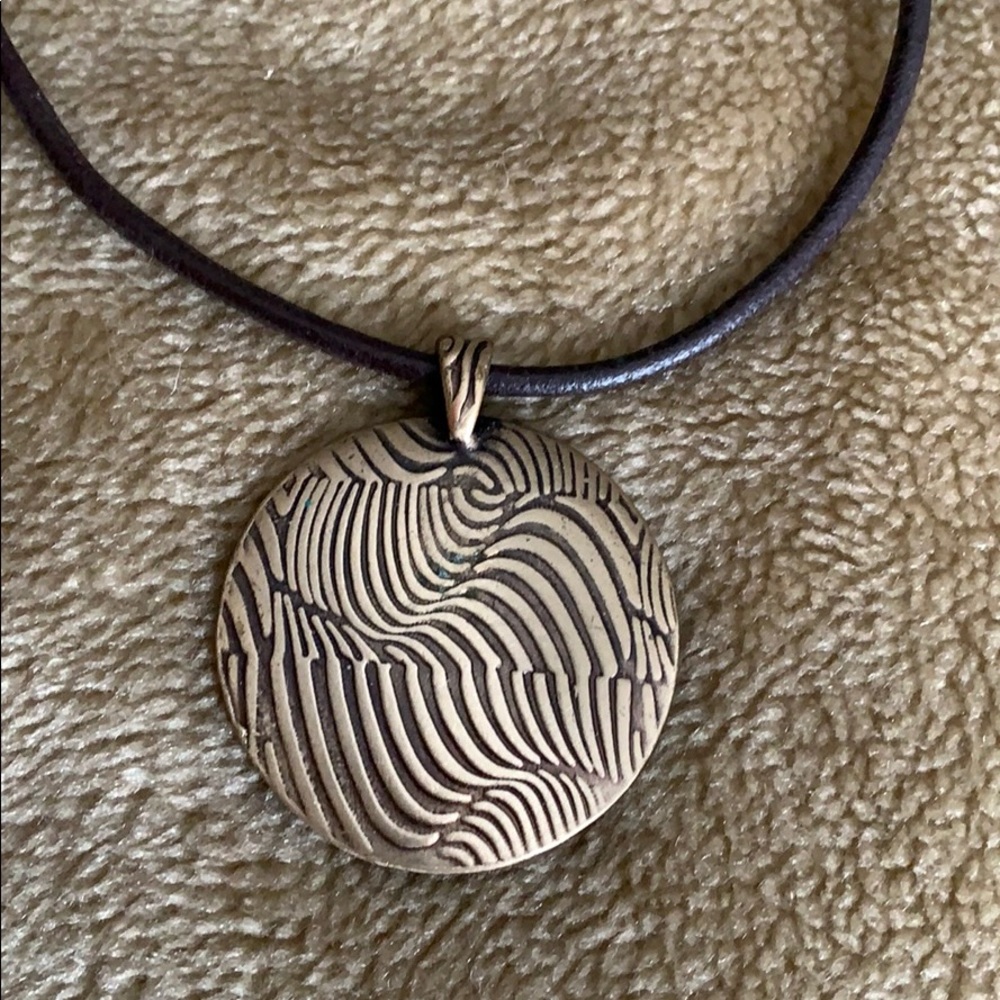 Necklace - Picture 2 of 2